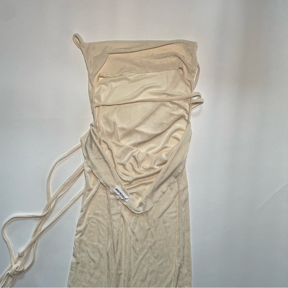 yg collection cream backless maxi dress - Picture 5 of 5